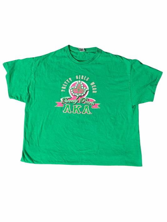 Pretty Girls Wear 20 Pearls Tee